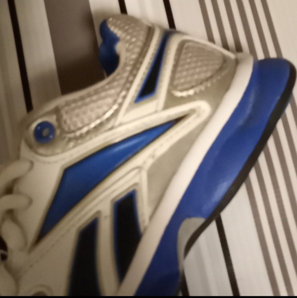 Sneaker Bundle  Nike Air max 200 toddler & Rebok Runner - Picture 13 of 13